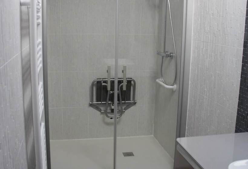 ペンション L'abri Cotier