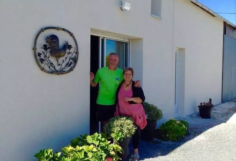 Majatalo Le Grillage A Poules