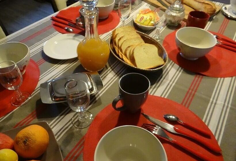 بنسيون Le Grillage A Poules