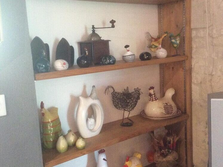 بنسيون Le Grillage A Poules