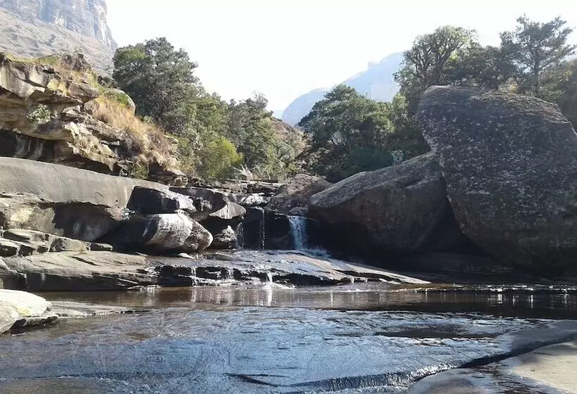 Majatalo Ledges Retreat