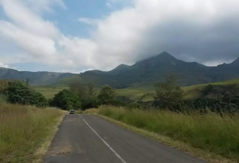 Majatalo Ledges Retreat