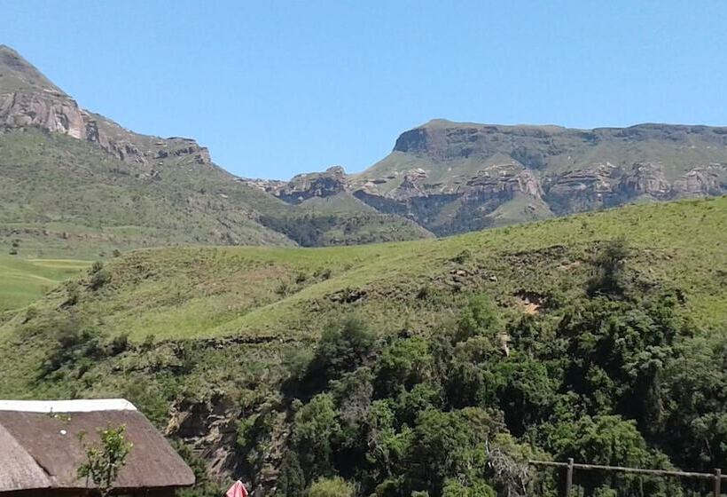 פנסיון Ledges Retreat