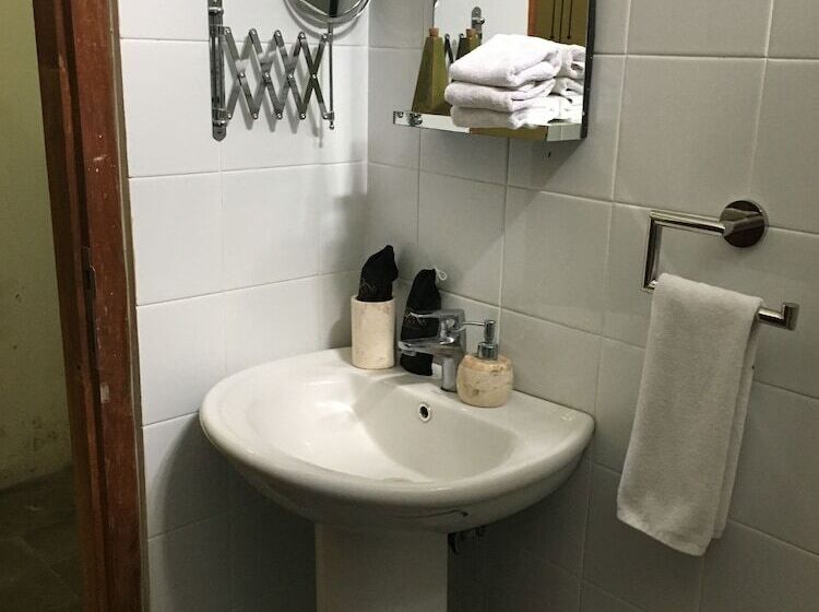 بنسيون Ndalem Natan Royal Heritage