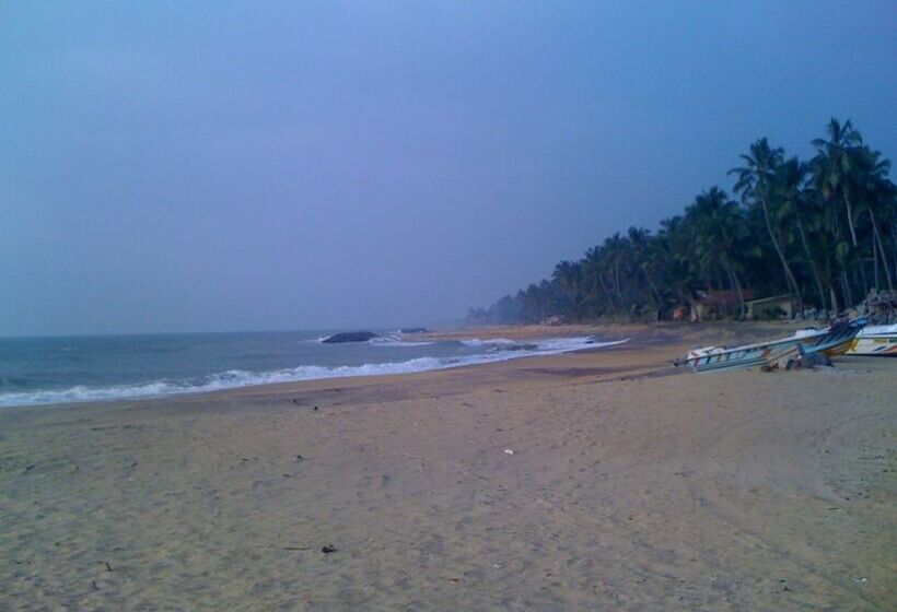 بنسيون Ninnada Beach