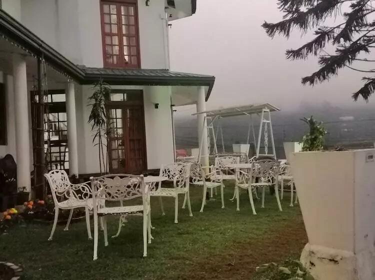 پانسیون Sun Inn Nuwara Eliya