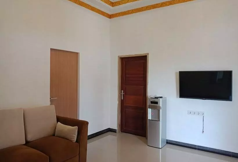 Majatalo Wakatobi Dive Inn