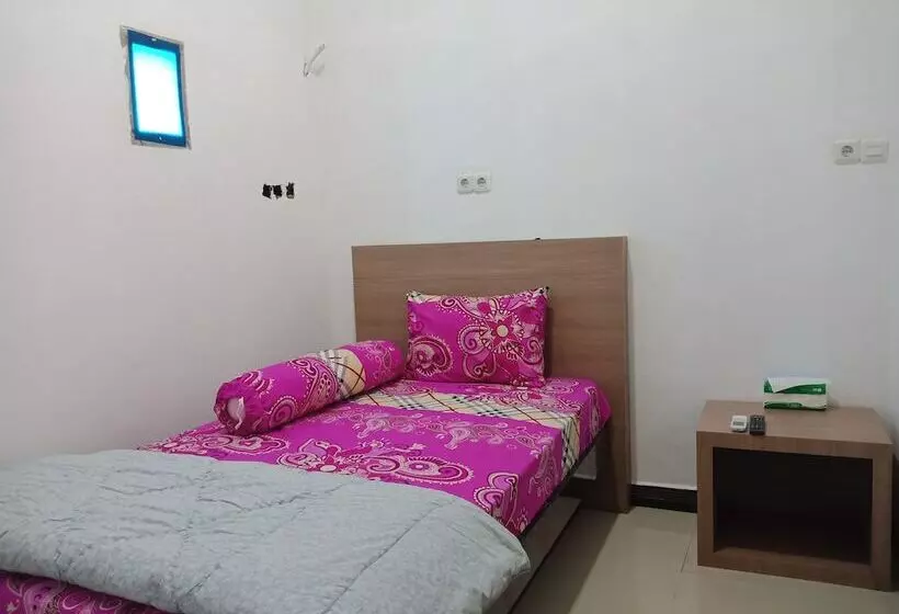 Majatalo Wakatobi Dive Inn