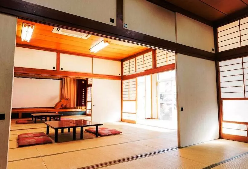 Kashiwaya Ryokan Guesthouse&sharedhouse   Hostel