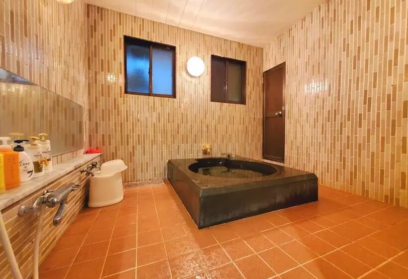 Kashiwaya Ryokan Guesthouse&sharedhouse   Hostel