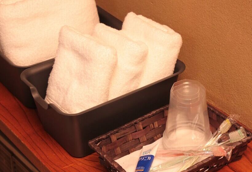 Kashiwaya Ryokan Guesthouse&sharedhouse Hostel