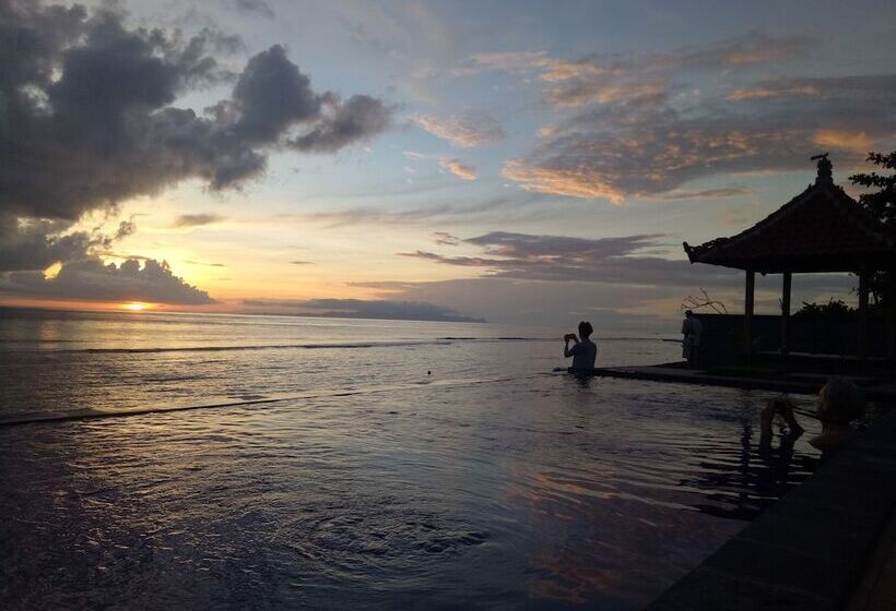 مبيت وإفطار Cave Beach Bungalow