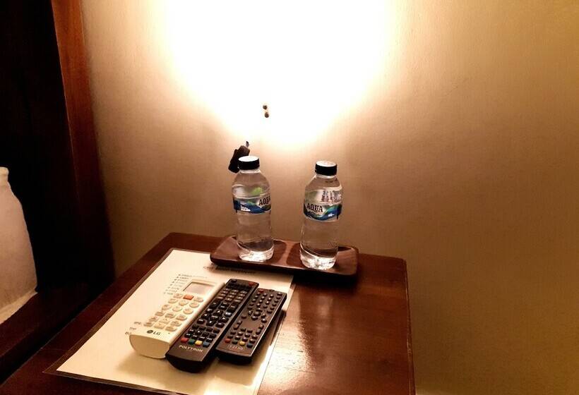 مبيت وإفطار Cave Beach Bungalow