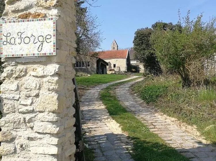 Aamiaismajoitus (B&B) La Forge