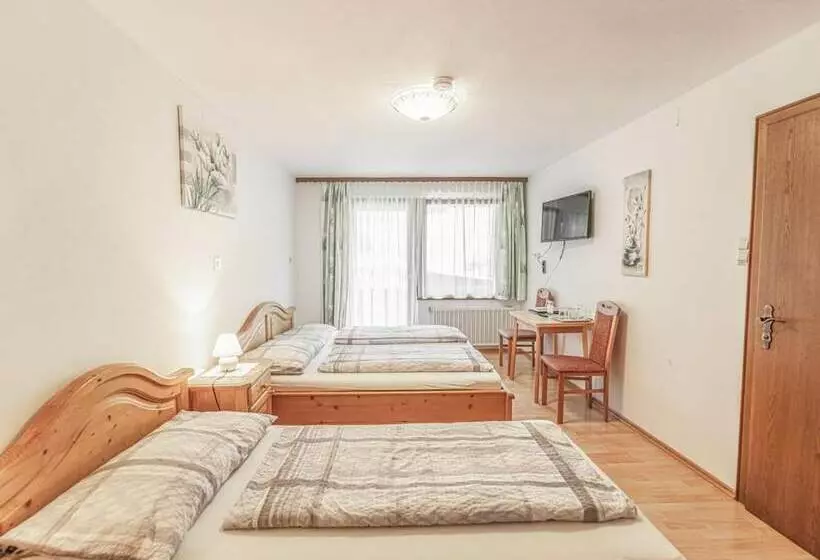 Aamiaismajoitus (B&B) Urlaub Am Bauernhof Feldbauer