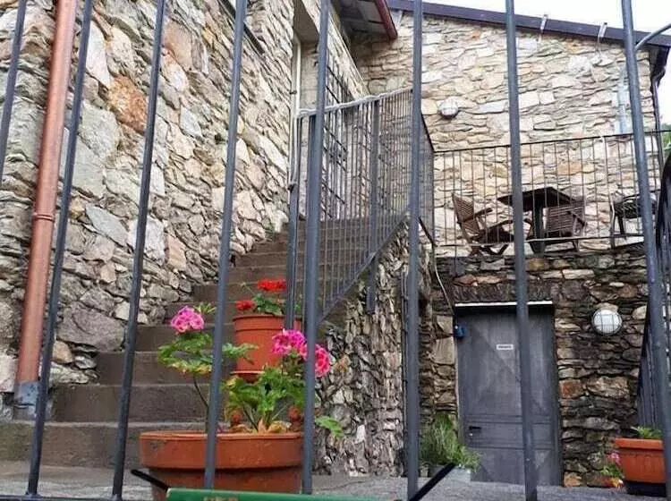 Hostelli Rifugio Escursionistico Cascina Porro