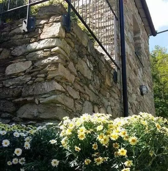 Hostelli Rifugio Escursionistico Cascina Porro