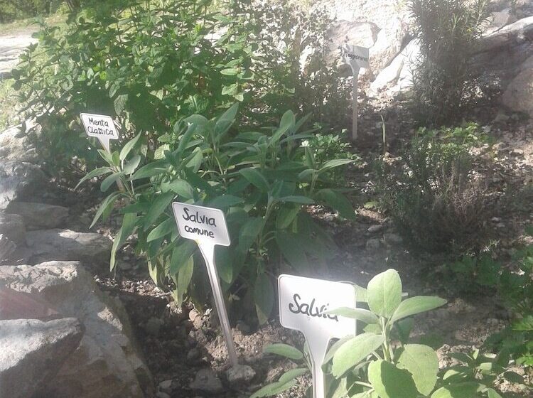 Хостел Rifugio Escursionistico Cascina Porro