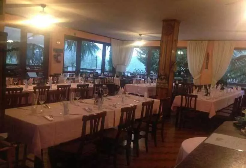 ホテル Albergo Alla Trota