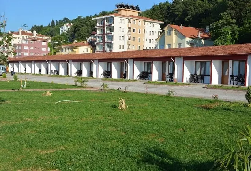 ホテル Inebolu Gardenya