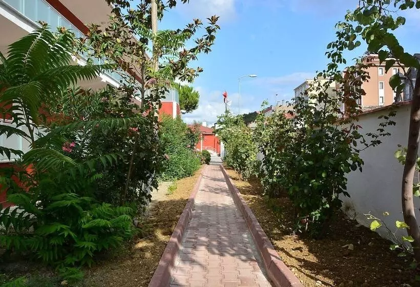 ホテル Inebolu Gardenya