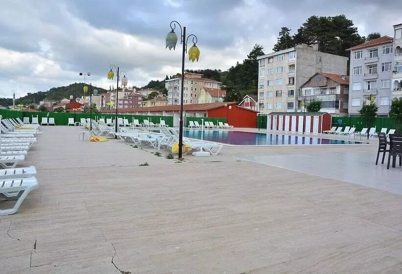 ホテル Inebolu Gardenya