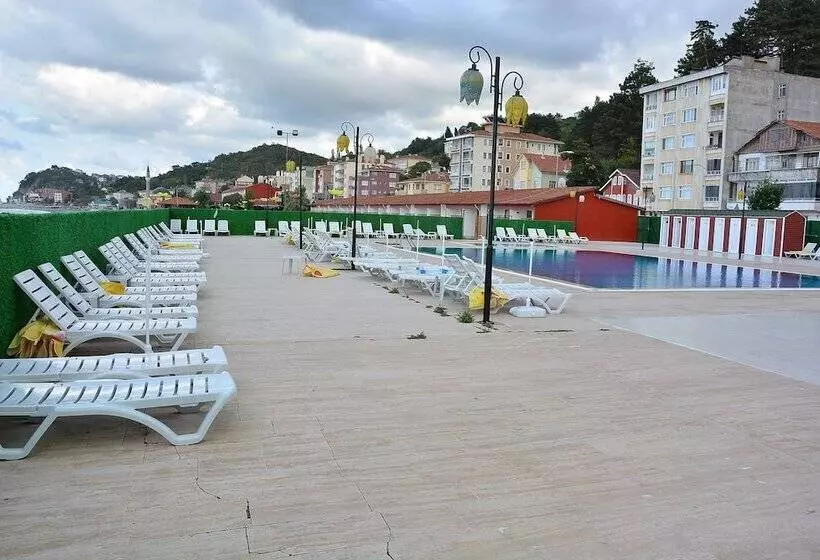 ホテル Inebolu Gardenya