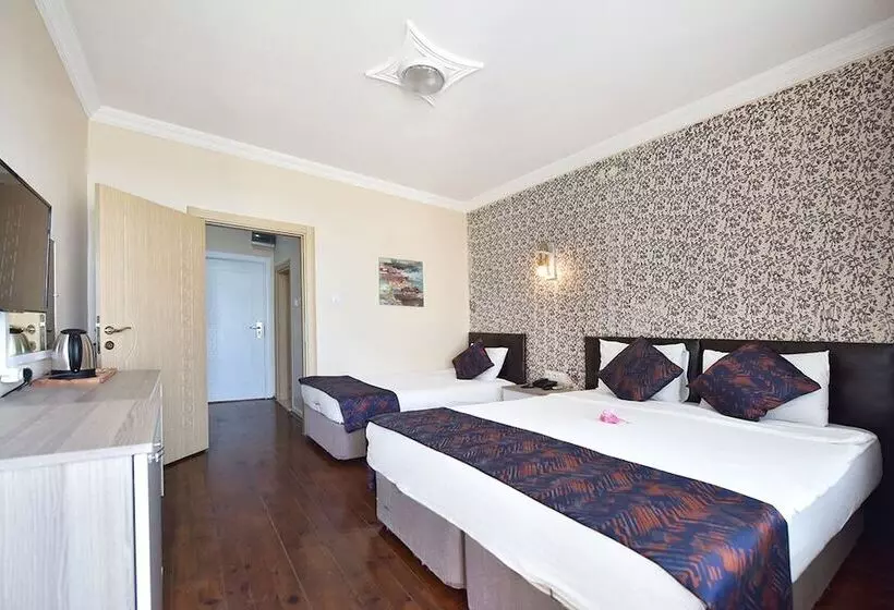 ホテル Inebolu Gardenya