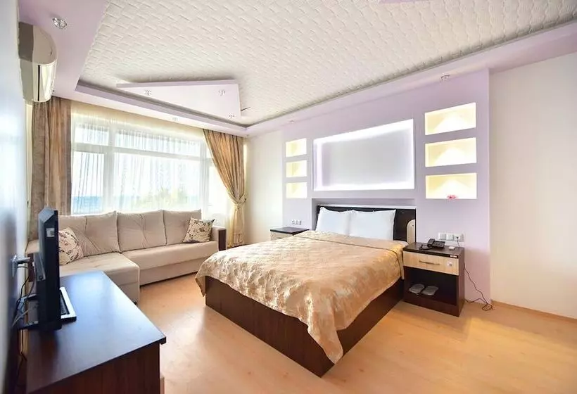 ホテル Inebolu Gardenya