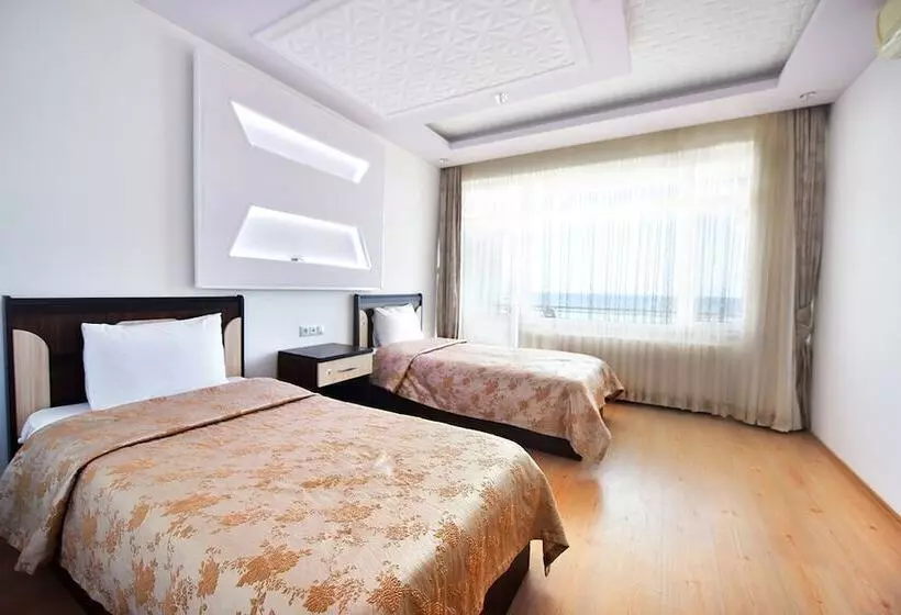 ホテル Inebolu Gardenya