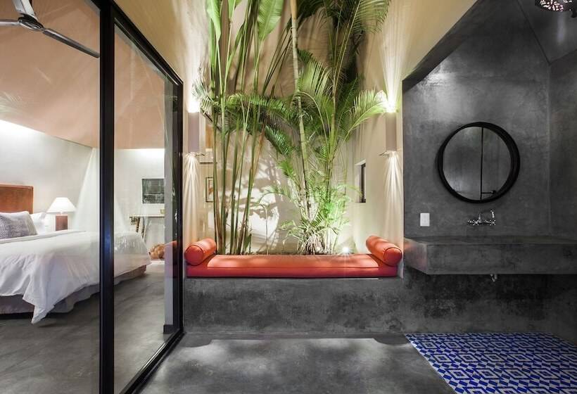 هتل Malibu Popoyo