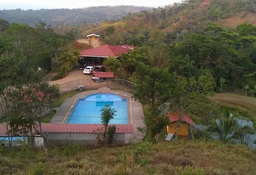 Hotelli Rancho Montezumo