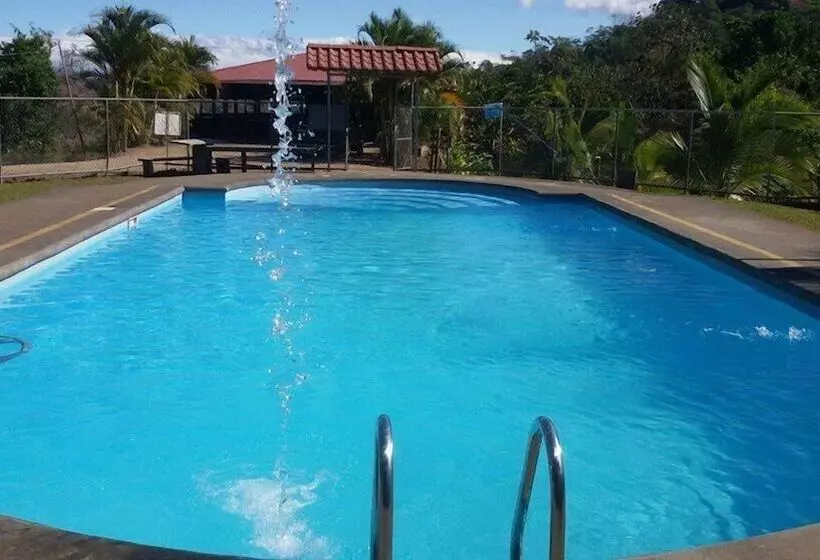 Hotelli Rancho Montezumo