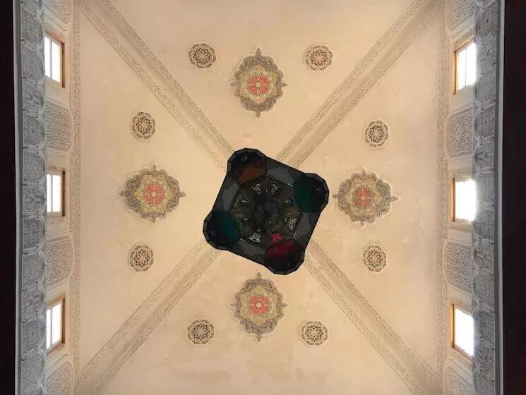 پانسیون L'ermitage Rouge