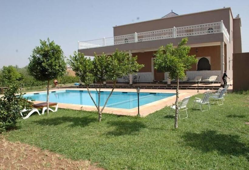 بنسيون L'ermitage Rouge