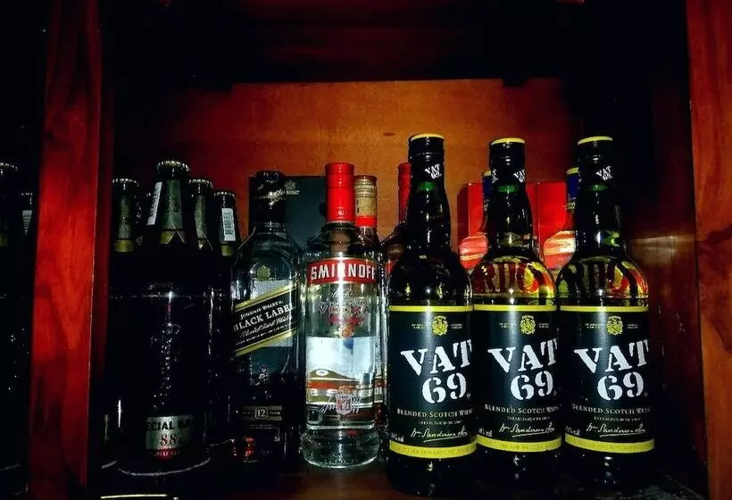 Majatalo Lion Nature