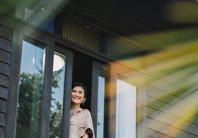 Majatalo River Jam Amphawa