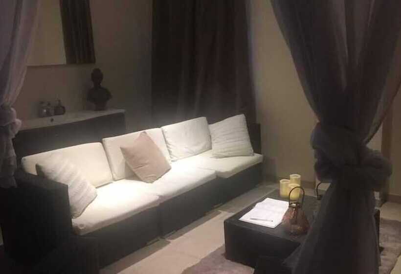 بنسيون Sensor Il Elle