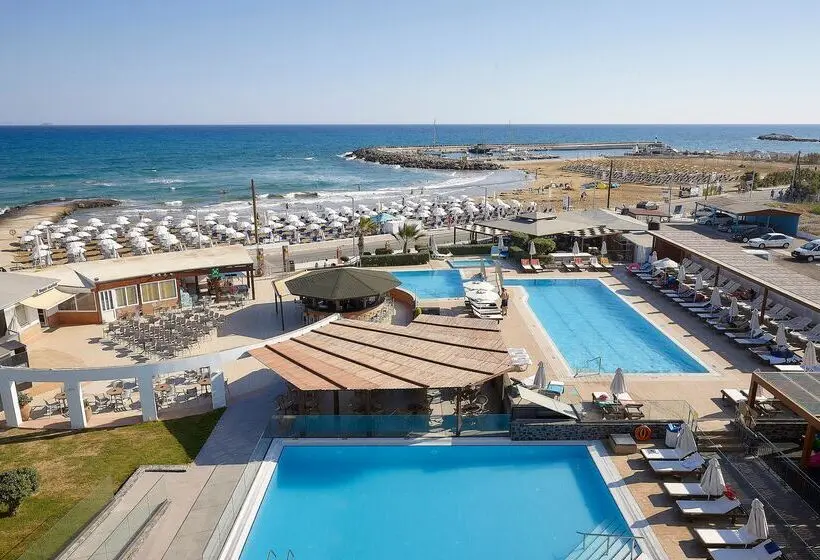 ホテル Astir Beach