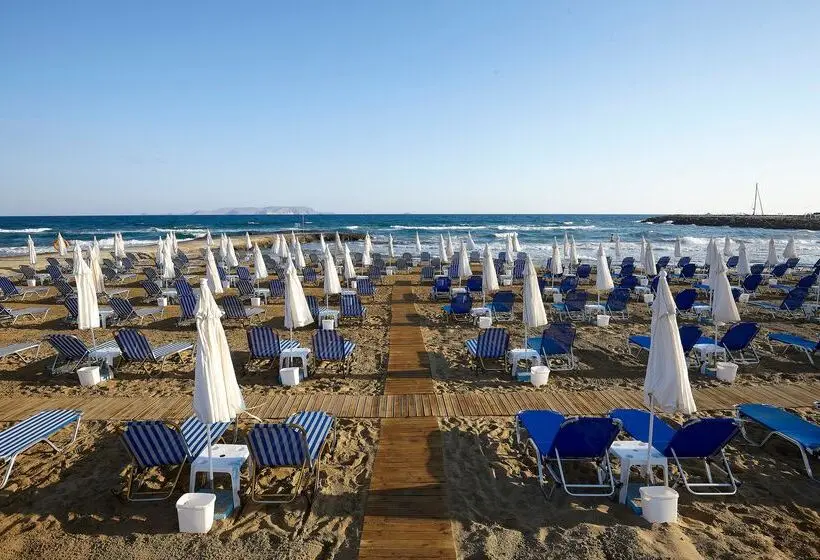 ホテル Astir Beach