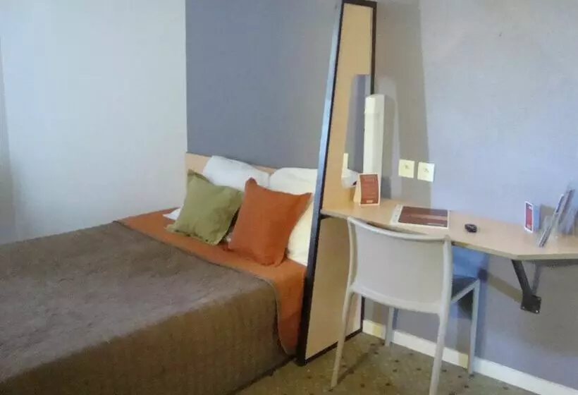 Отель Et Résidence Esbly