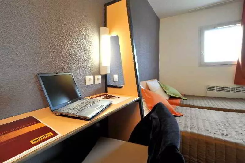 Отель Et Résidence Esbly