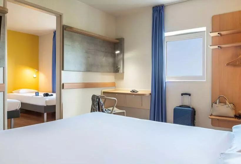 בית מלון כפרי Ibis Budget Grigny Centre