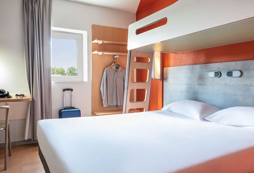 酒店 Ibis Budget Grigny Centre