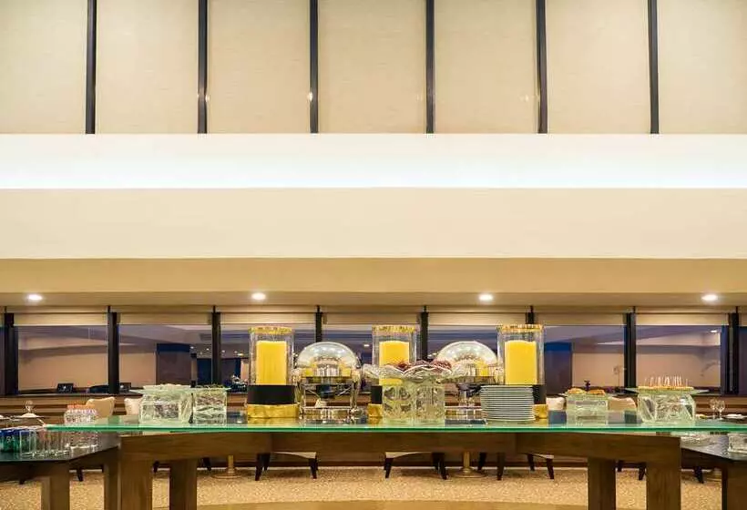 ホテル Ms Milenium Monterrey Curio Collection By Hilton