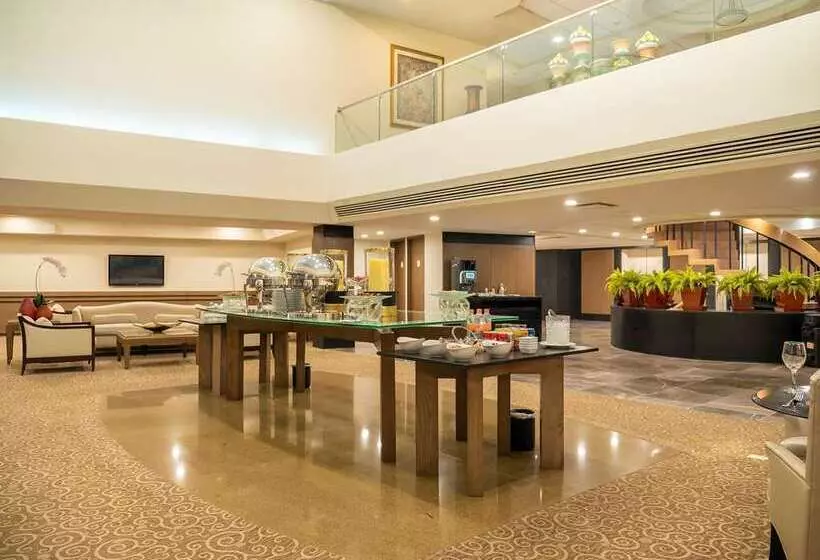 ホテル Ms Milenium Monterrey Curio Collection By Hilton