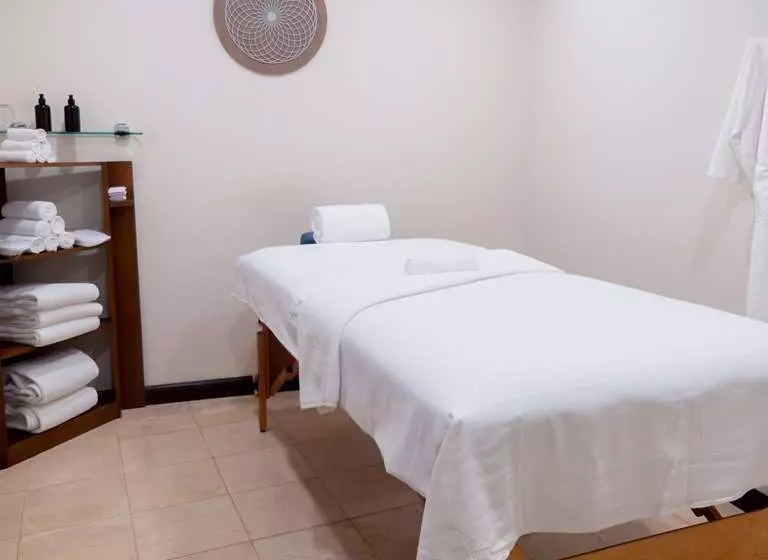 ホテル Ms Milenium Monterrey Curio Collection By Hilton