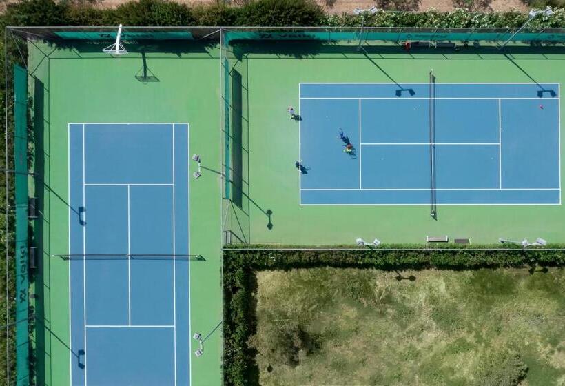 בית מלון כפרי Negroponte Resort Eretria