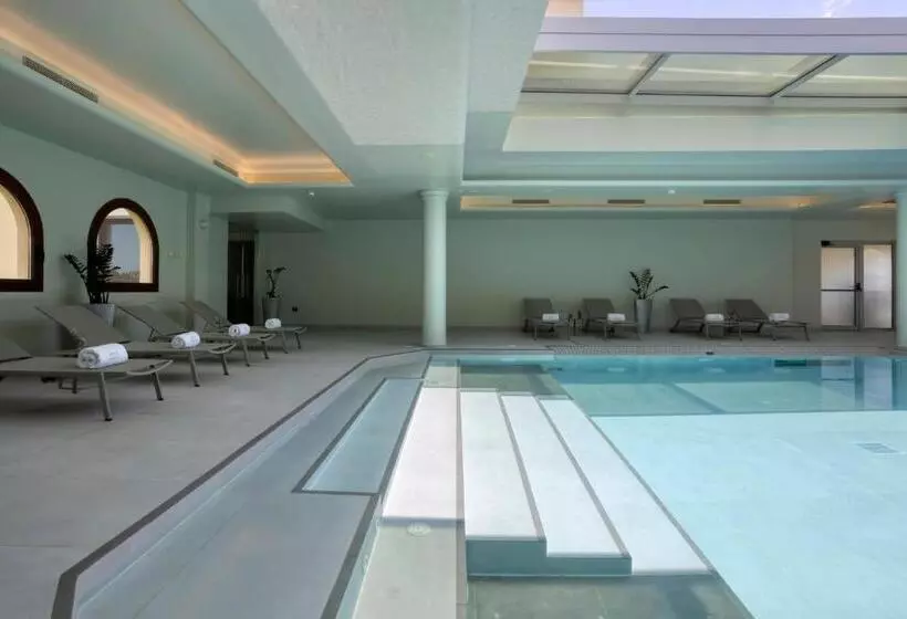 Отель Negroponte Resort Eretria