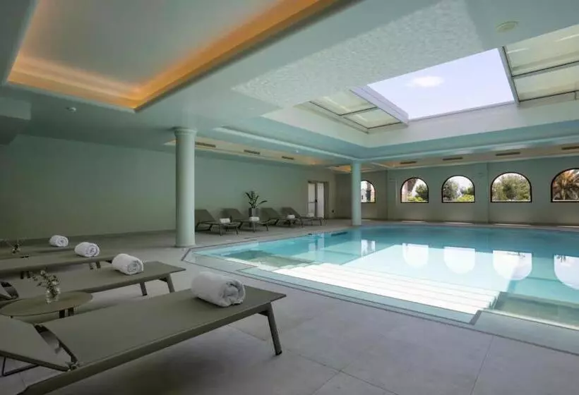 Отель Negroponte Resort Eretria